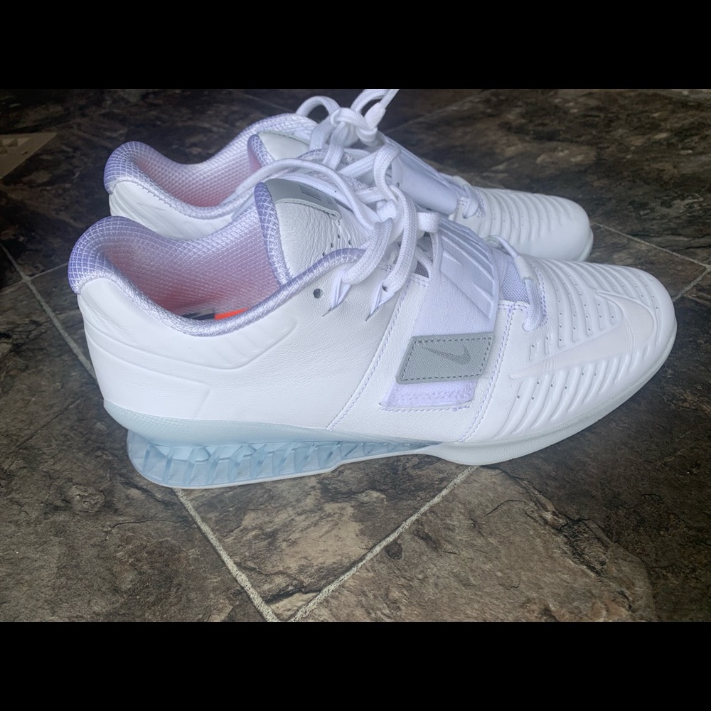 Nike men’s training shoes only wore once !